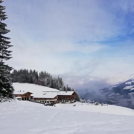 Hof Zenzern Апартаменты