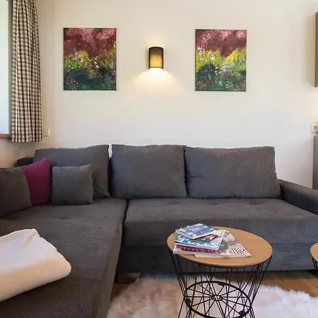 Апартаменты Hof Zenzern *